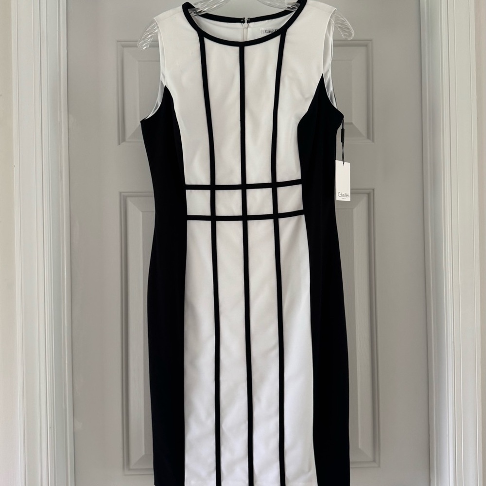 Calvin Klein B/W Geometric Midi Dress new with tags.